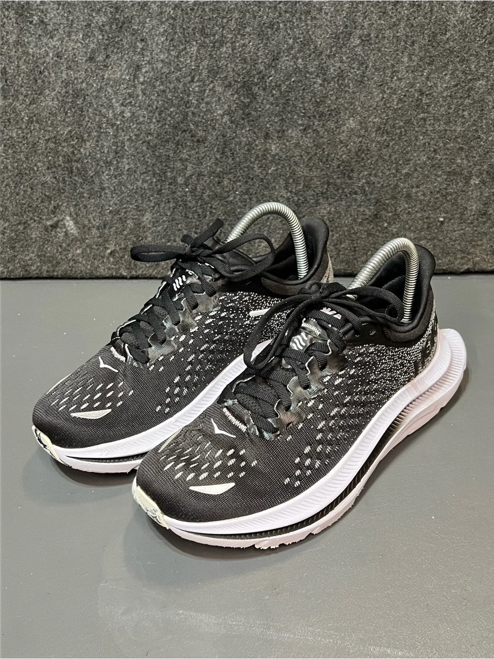 Hoka Kawana Womens Running Shoe - Size 7.5